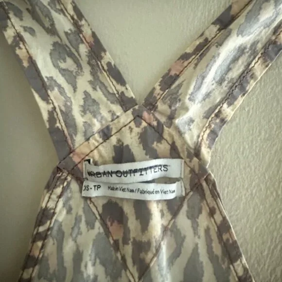 Urban Outfitters Camille Leopard Print Cheetah Cotton Zip Racerback Overalls NEW - Picture 2 of 16